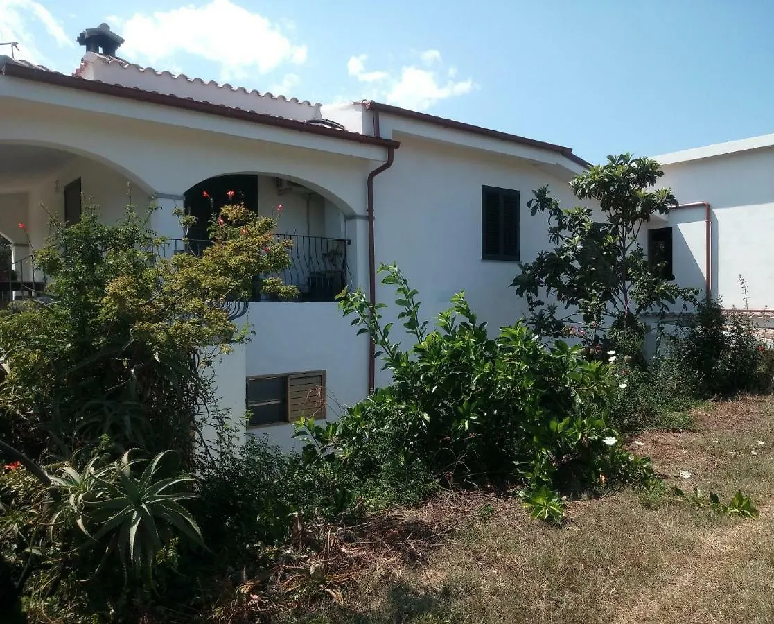 Casa Elena Daire Lotzorai